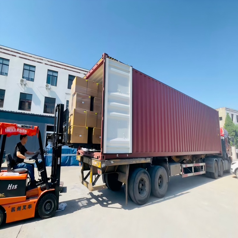 Behind the Scenes: How We Load Containers to Protect Your Custom Boxes(pic1)